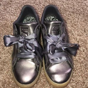 Puma Silver Metallic sneakers with ribbon laces